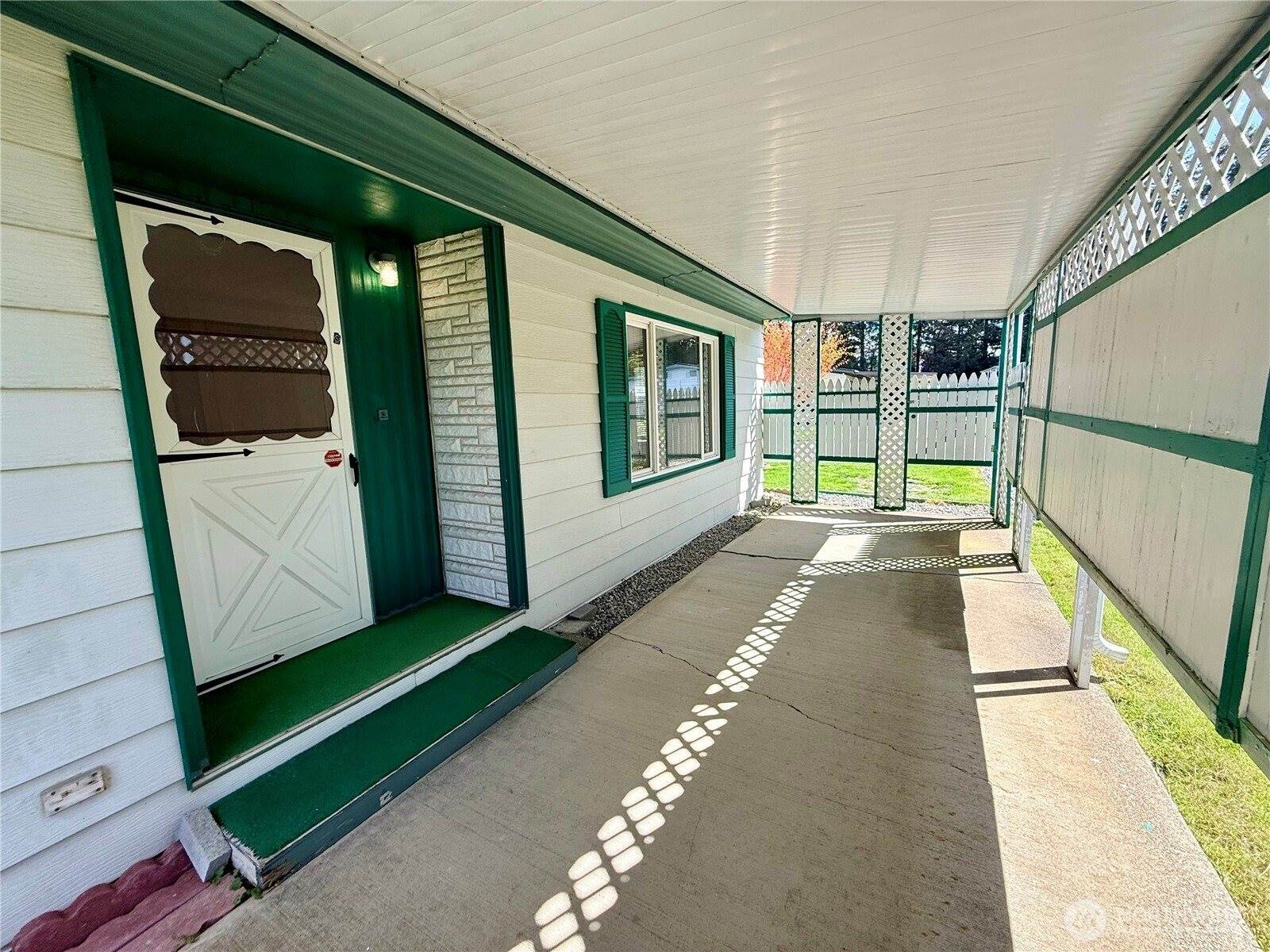 2204 Alonda Lane NE, Olympia, WA 98516