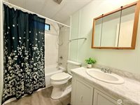 2204 Alonda Lane NE, Olympia, WA 98516