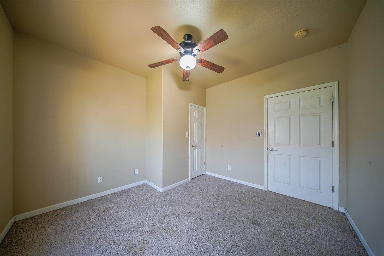 509 West 13th Ave, Winfield, KS 67156