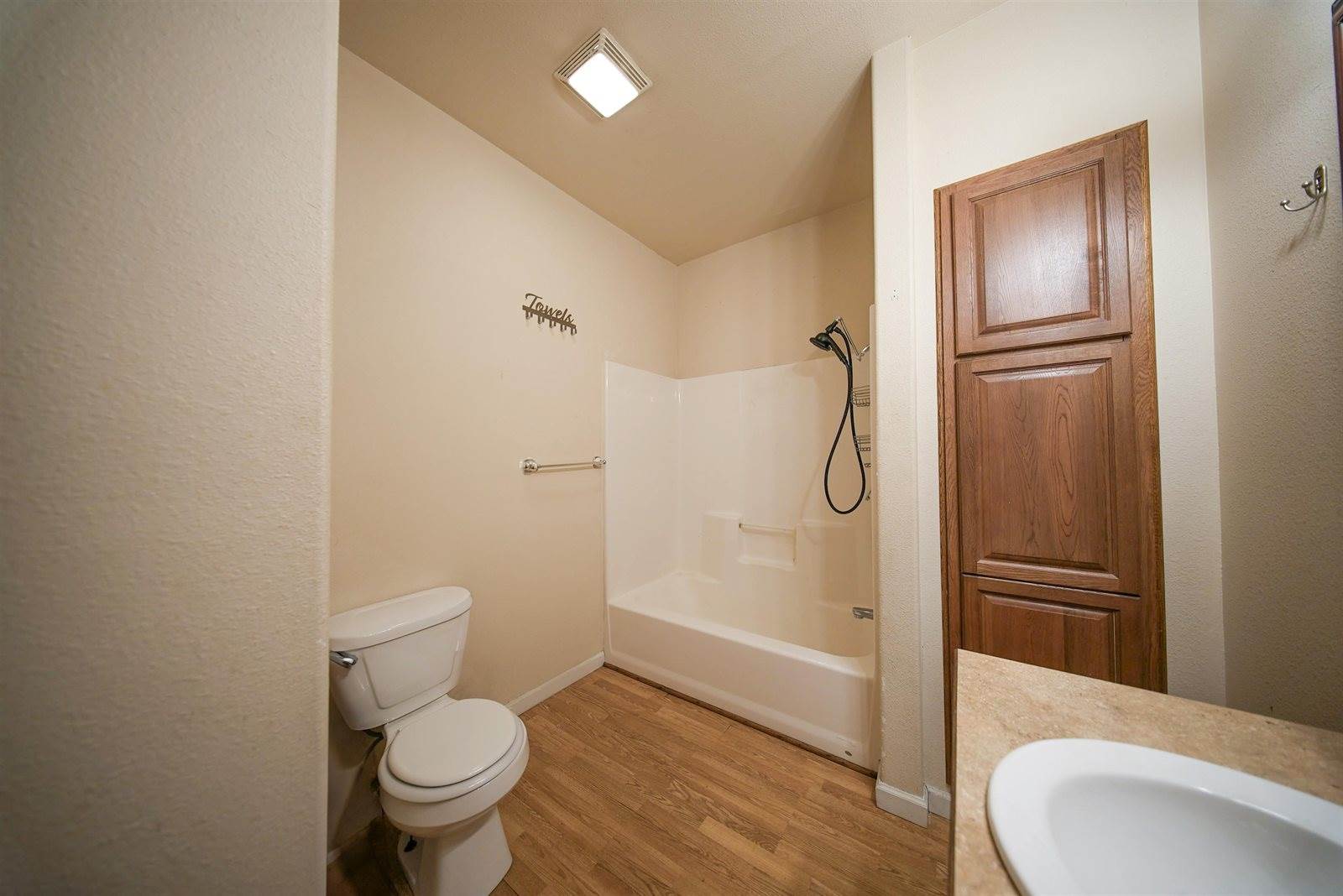 509 West 13th Ave, Winfield, KS 67156