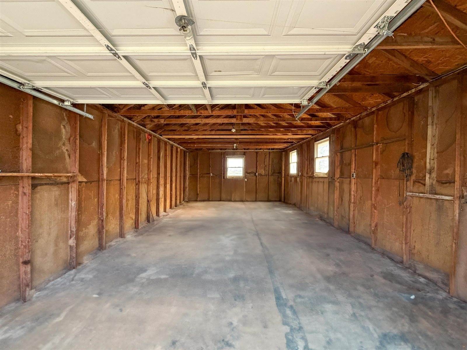 509 West 13th Ave, Winfield, KS 67156