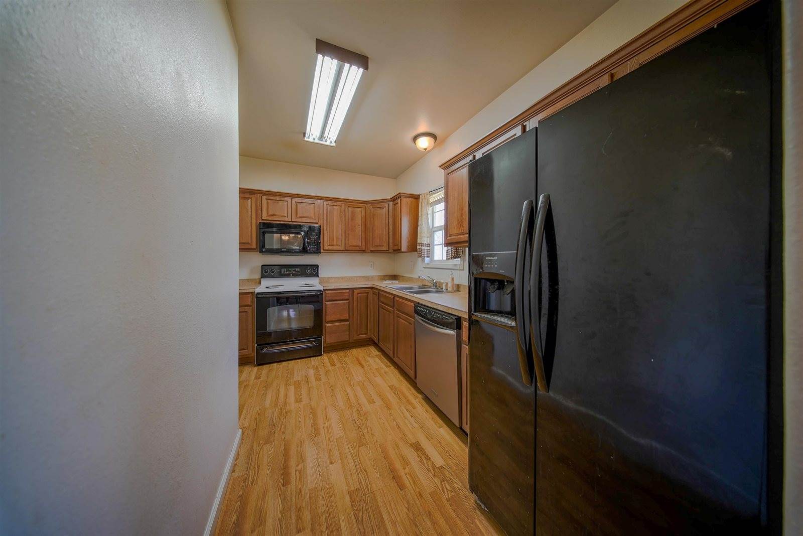509 West 13th Ave, Winfield, KS 67156