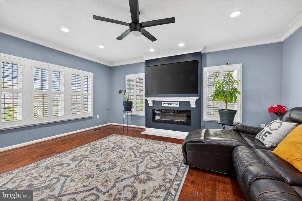 611 Hunting Ridge Drive, Frederick, MD 21703