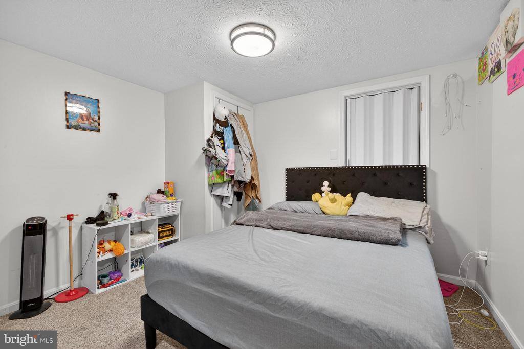 611 Hunting Ridge Drive, Frederick, MD 21703