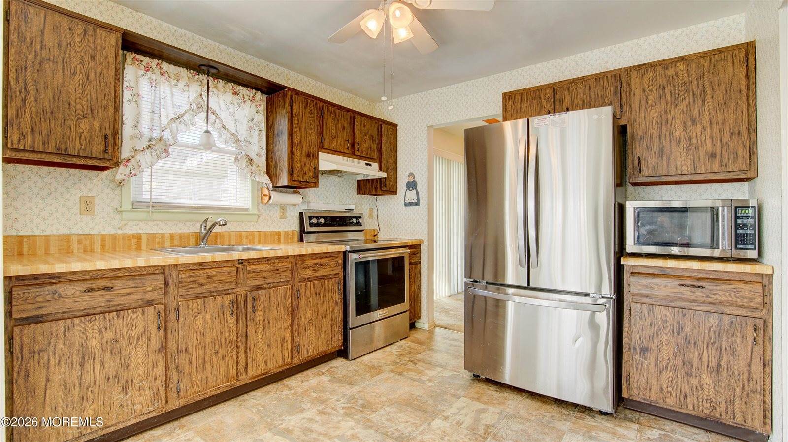 28 Westport Drive, #section 71, Manchester, NJ 08759