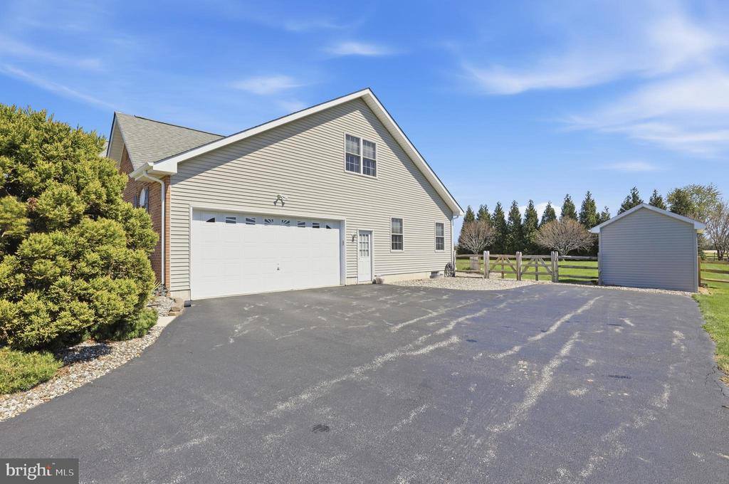 195 Winnow Drive, Clayton, DE 19938