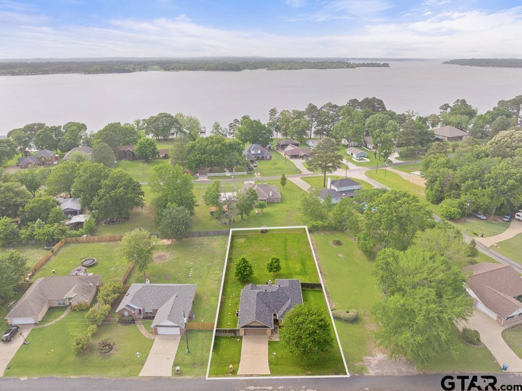 157 County Road 3521, Bullard, TX 75757