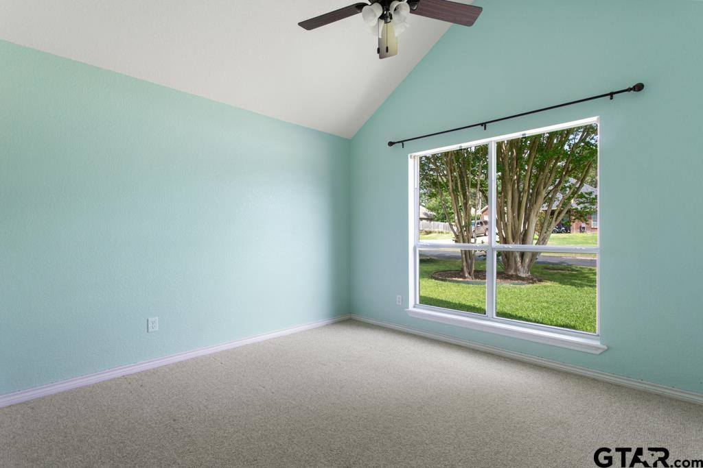 157 County Road 3521, Bullard, TX 75757