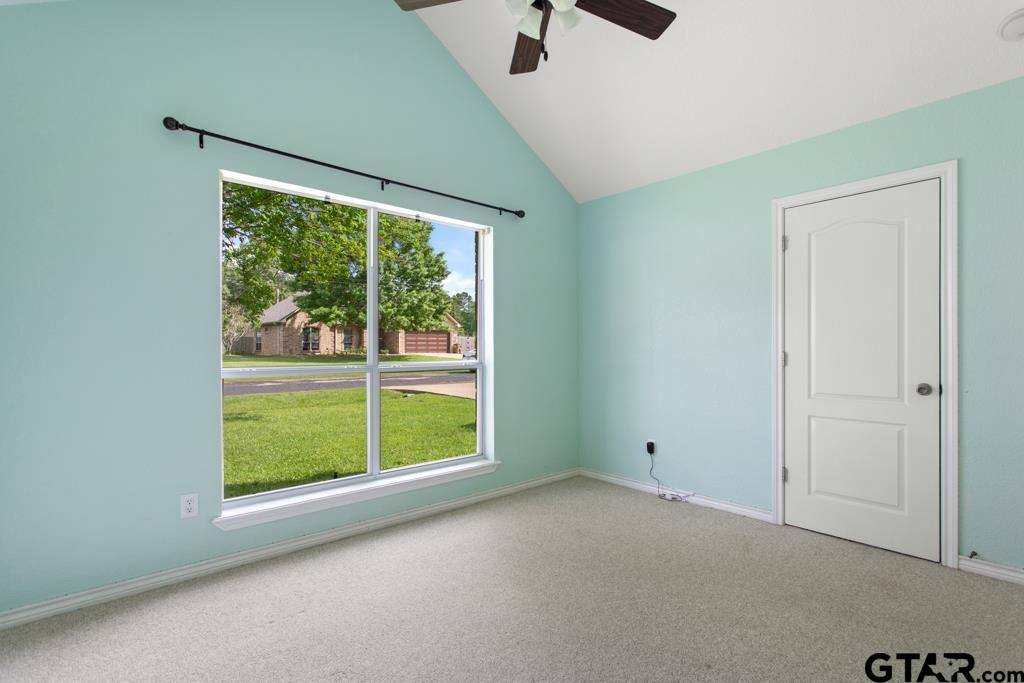 157 County Road 3521, Bullard, TX 75757