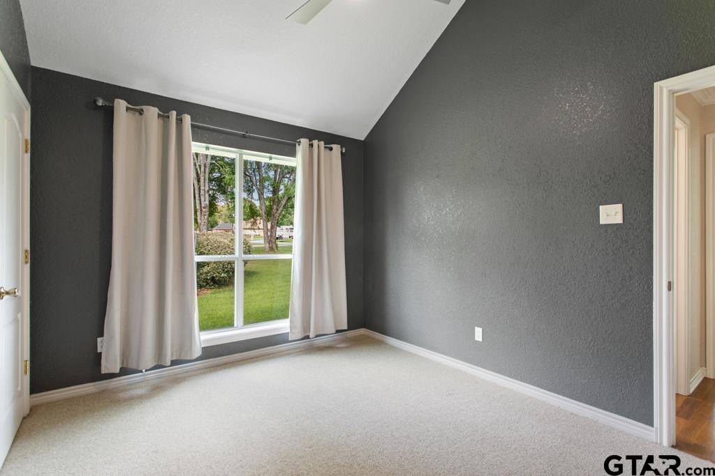 157 County Road 3521, Bullard, TX 75757