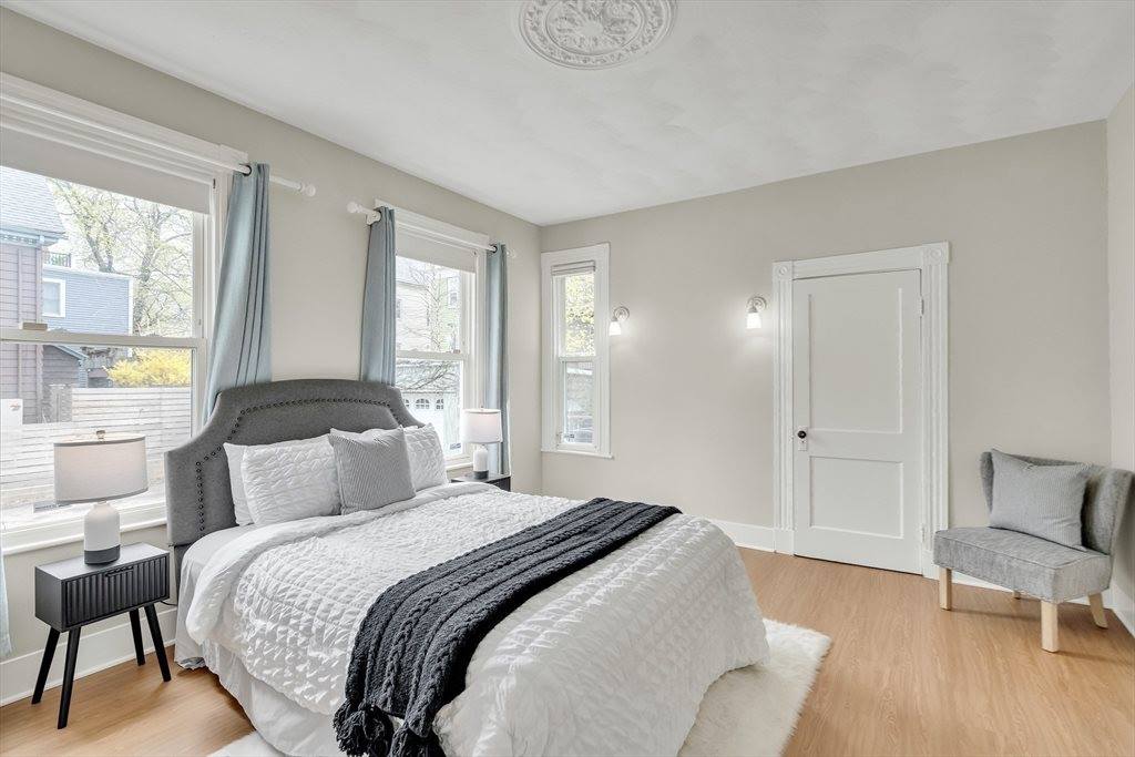 44 Albion St, #A, Somerville, MA 02143