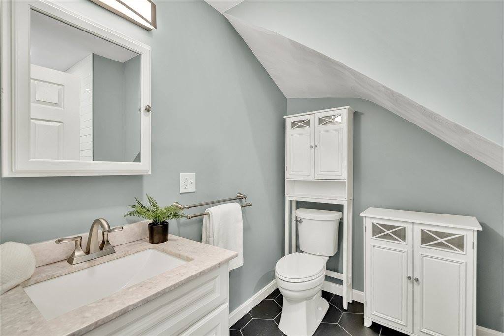 44 Albion St, #A, Somerville, MA 02143