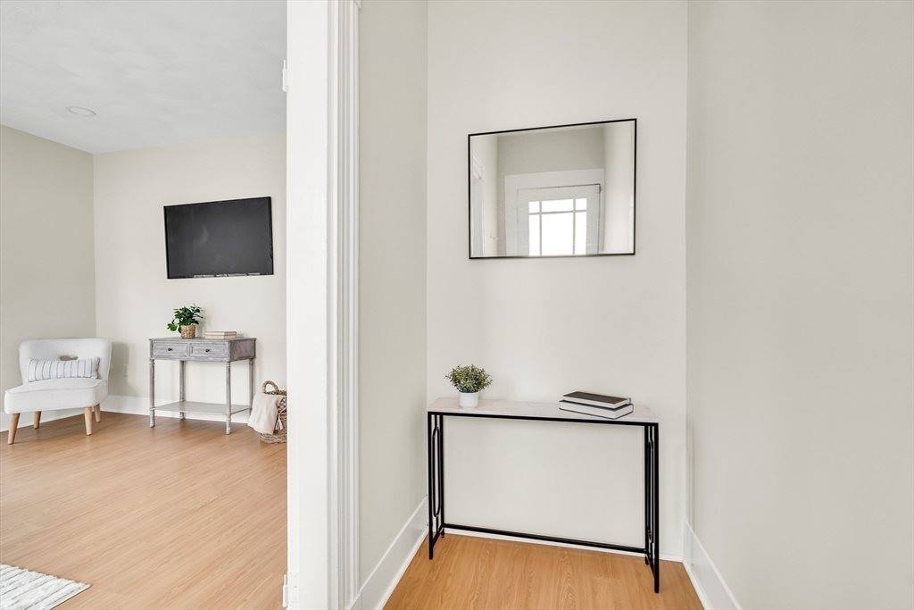 44 Albion St, #A, Somerville, MA 02143