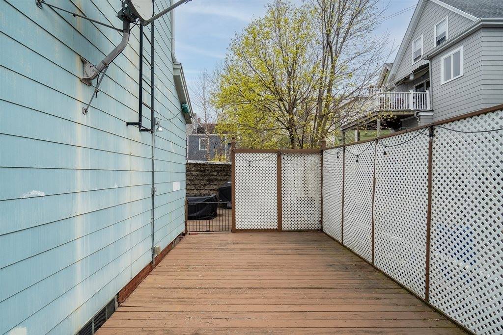 44 Albion St, #A, Somerville, MA 02143