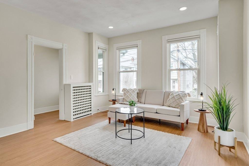 44 Albion St, #A, Somerville, MA 02143