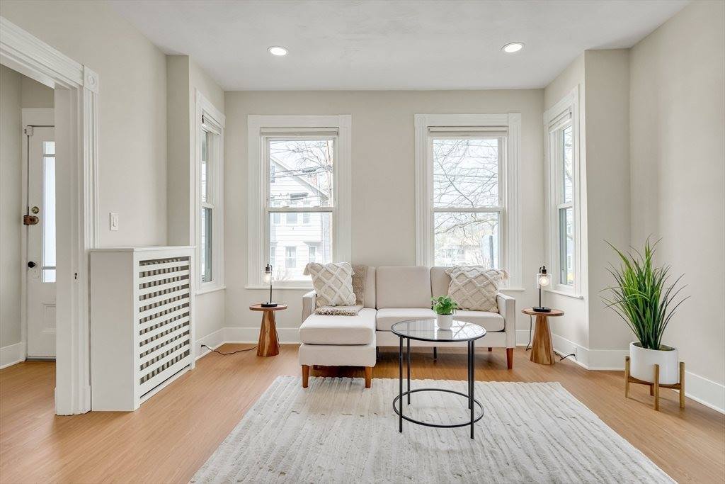 44 Albion St, #A, Somerville, MA 02143