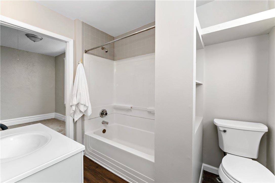736 Mclain, Allentown, PA 15210