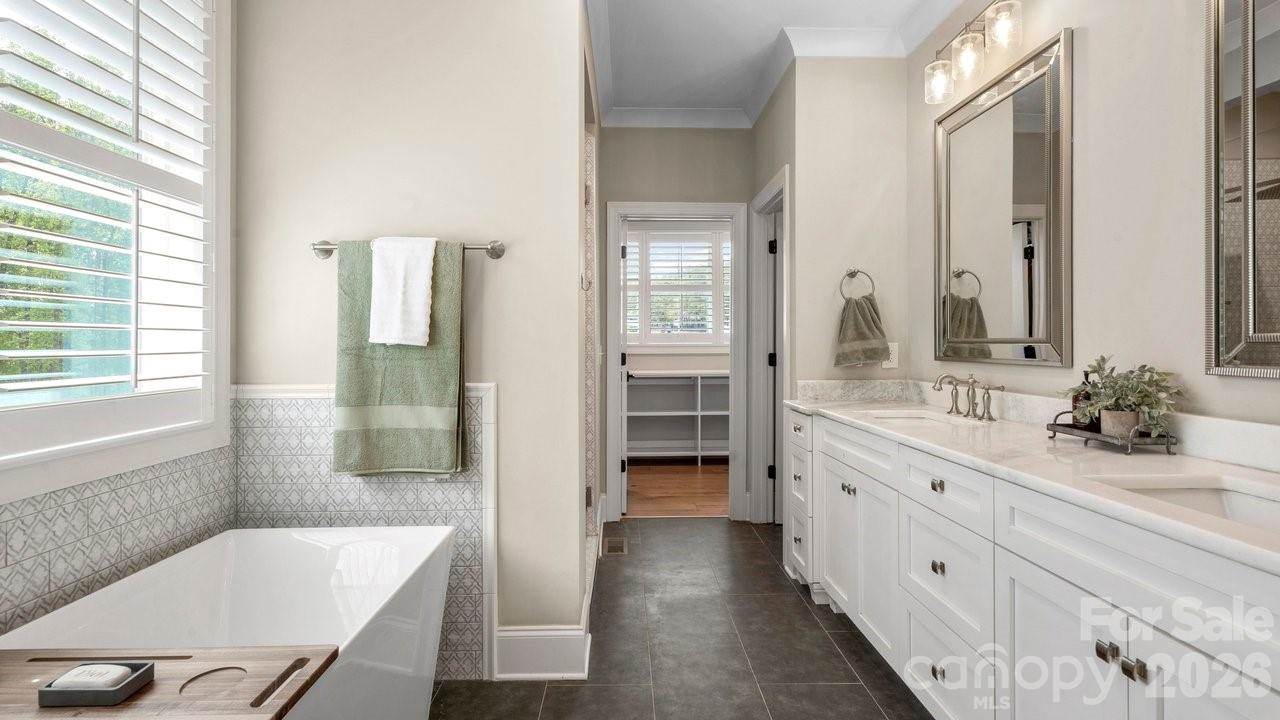 144 Mcneil Lane, Mooresville, NC 28117