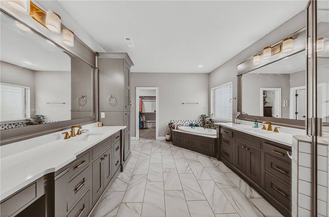 1503 NW Hermanus Street, Bentonville, AR 72712