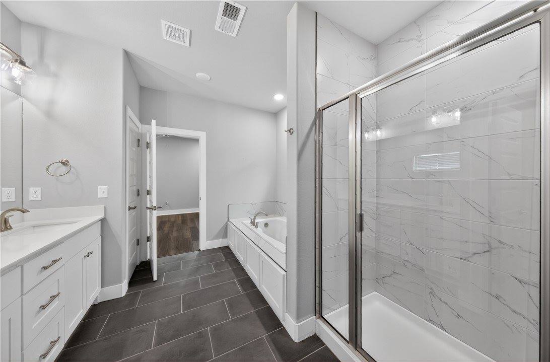 2204 Riggins Avenue, Pea Ridge, AR 72751