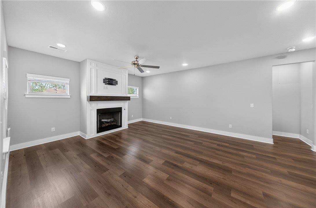 2204 Riggins Avenue, Pea Ridge, AR 72751