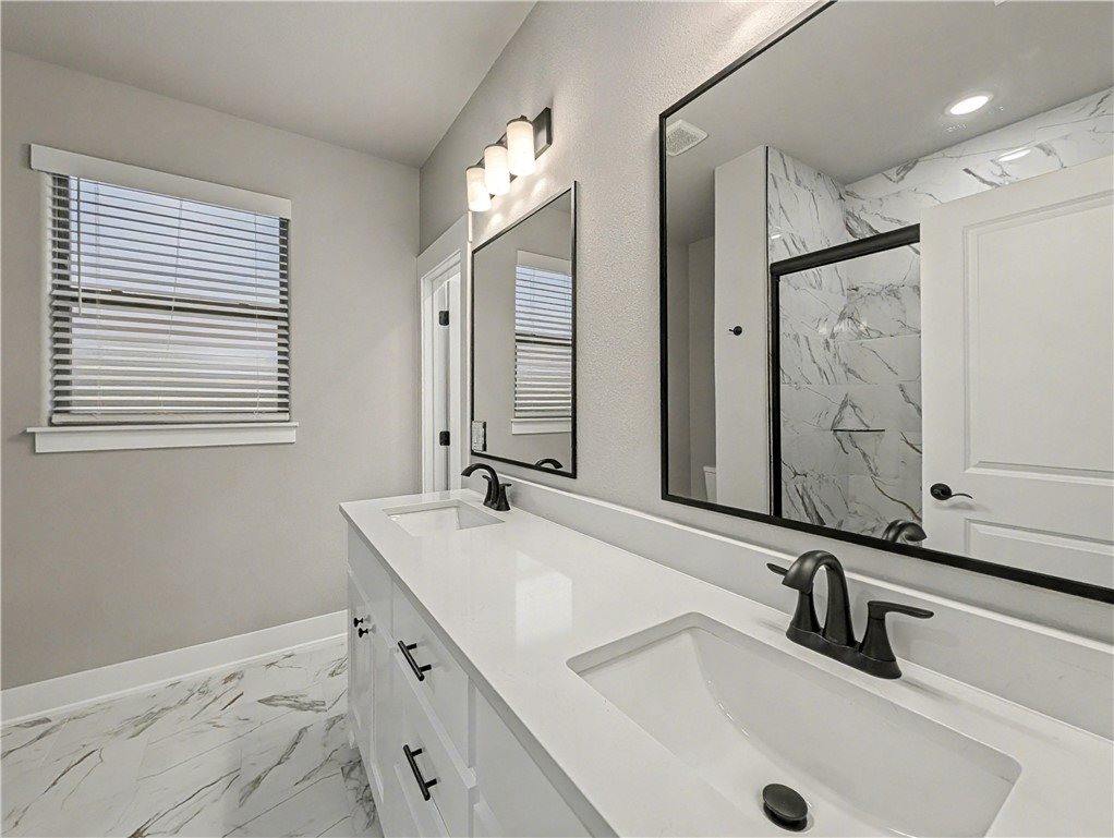 15 Salen Lane, Bella Vista, AR 72715