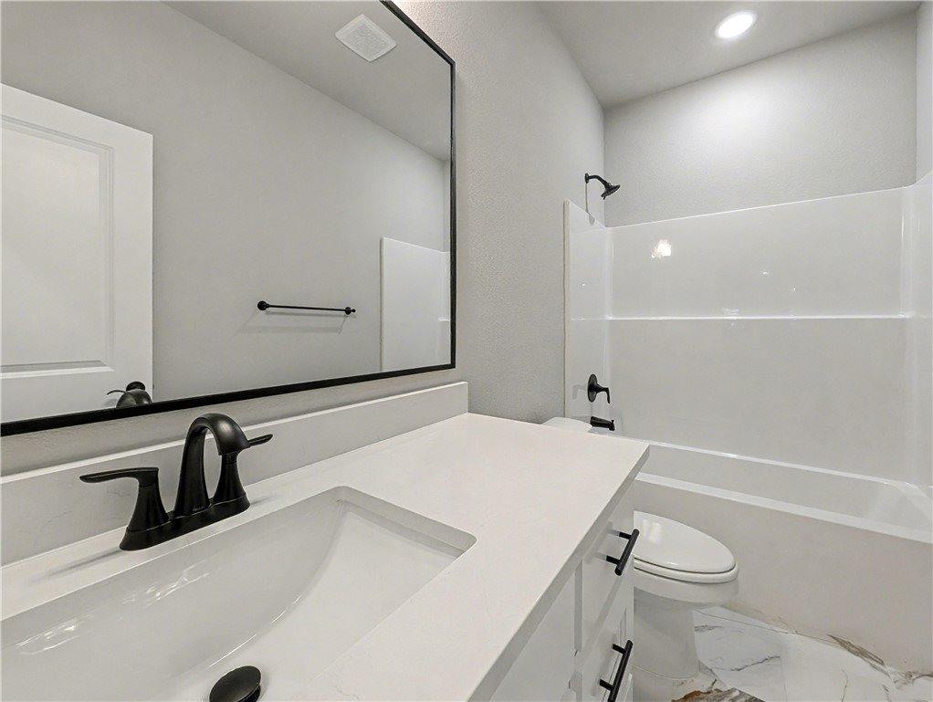 15 Salen Lane, Bella Vista, AR 72715