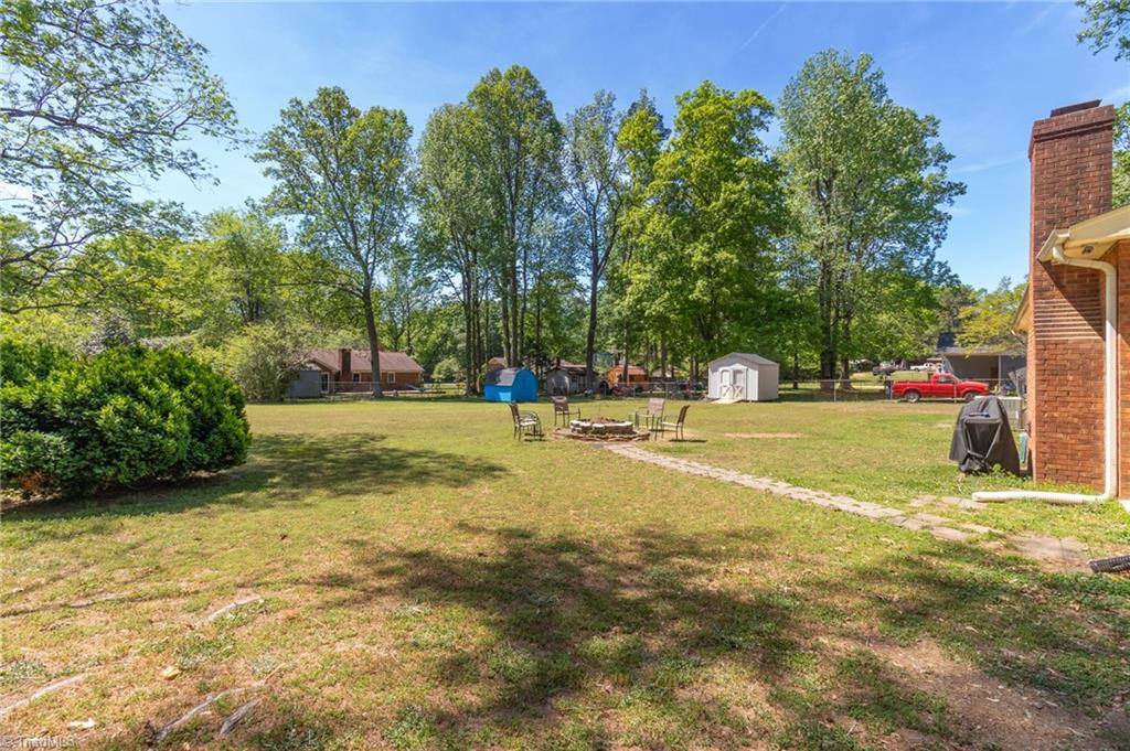 5312 Verna Road, McLeansville, NC 27301