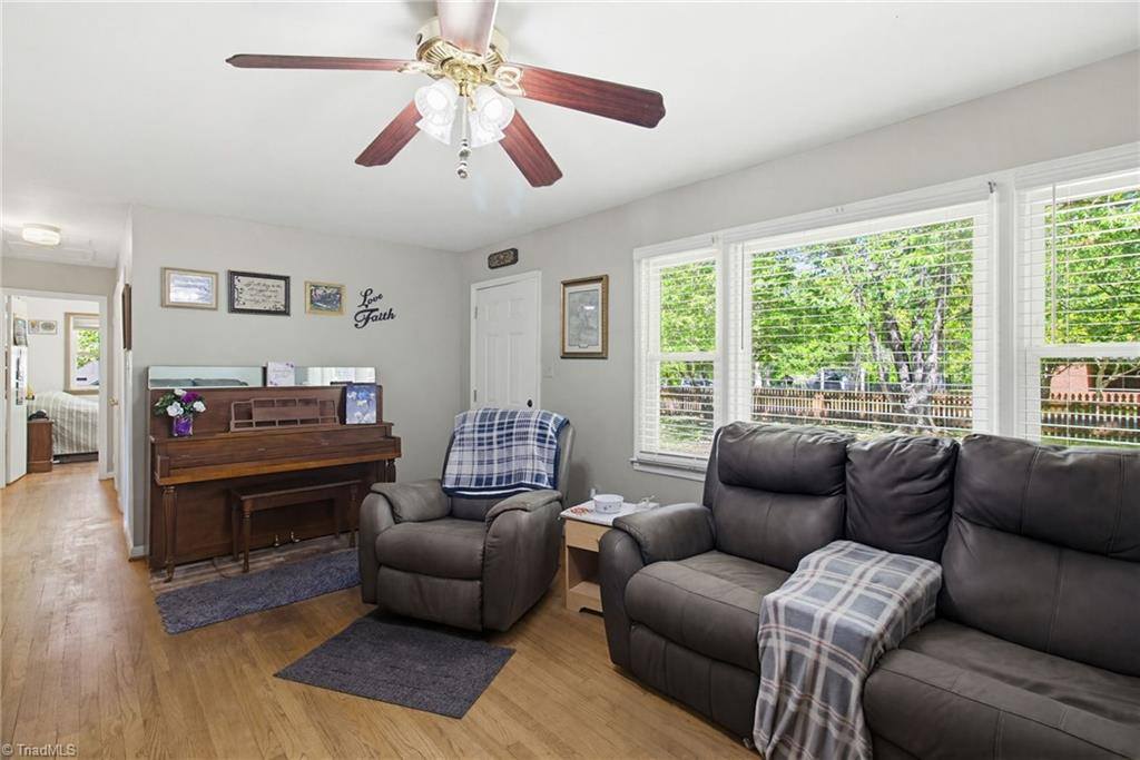 5312 Verna Road, McLeansville, NC 27301