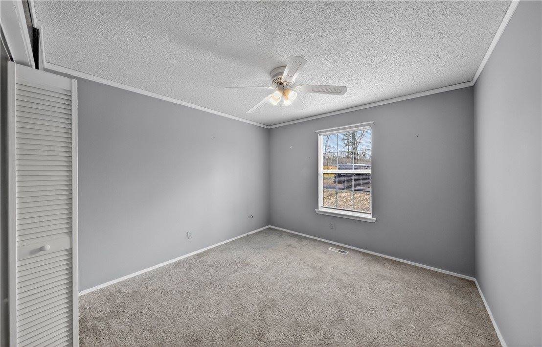 4 Stratton Lane, Bella Vista, AR 72714