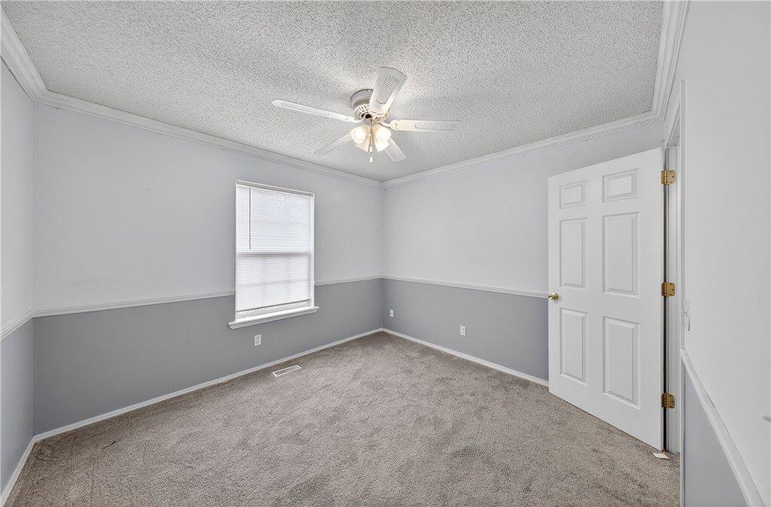 4 Stratton Lane, Bella Vista, AR 72714