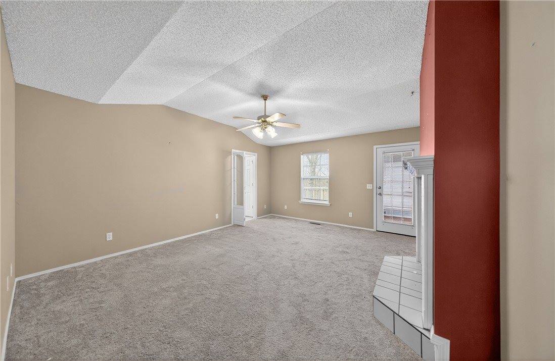 4 Stratton Lane, Bella Vista, AR 72714