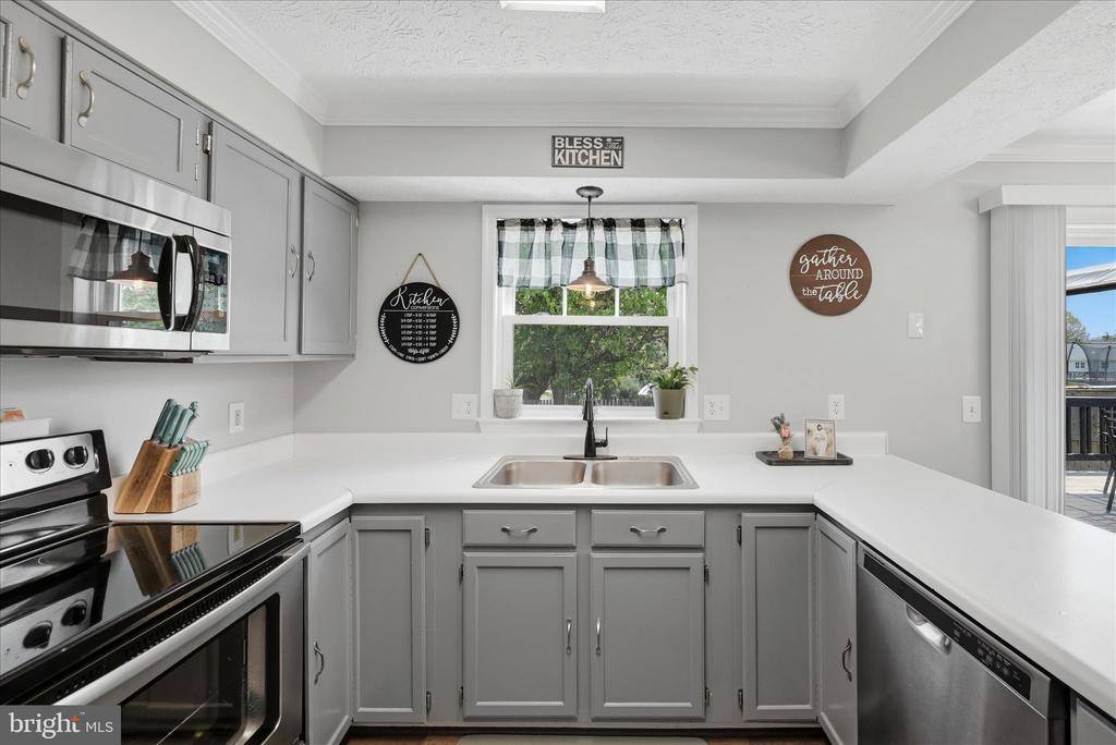 101 Sussex Circle, Stephens City, VA 22655