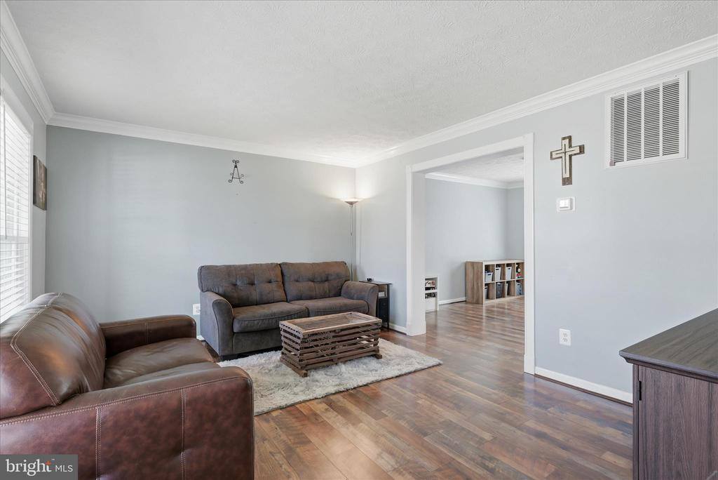 101 Sussex Circle, Stephens City, VA 22655