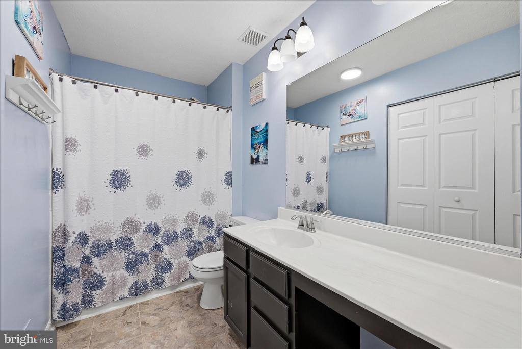 101 Sussex Circle, Stephens City, VA 22655