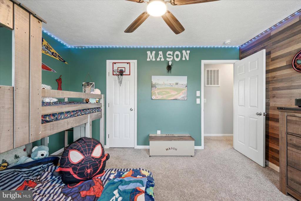 101 Sussex Circle, Stephens City, VA 22655