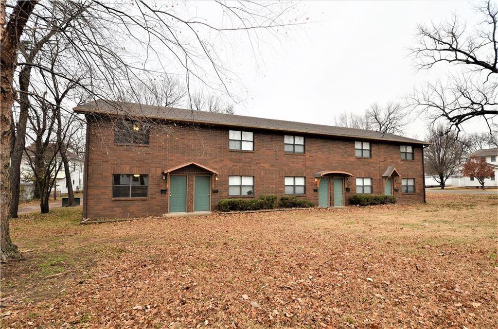 250 North Madison Street, Siloam Springs, AR 72761