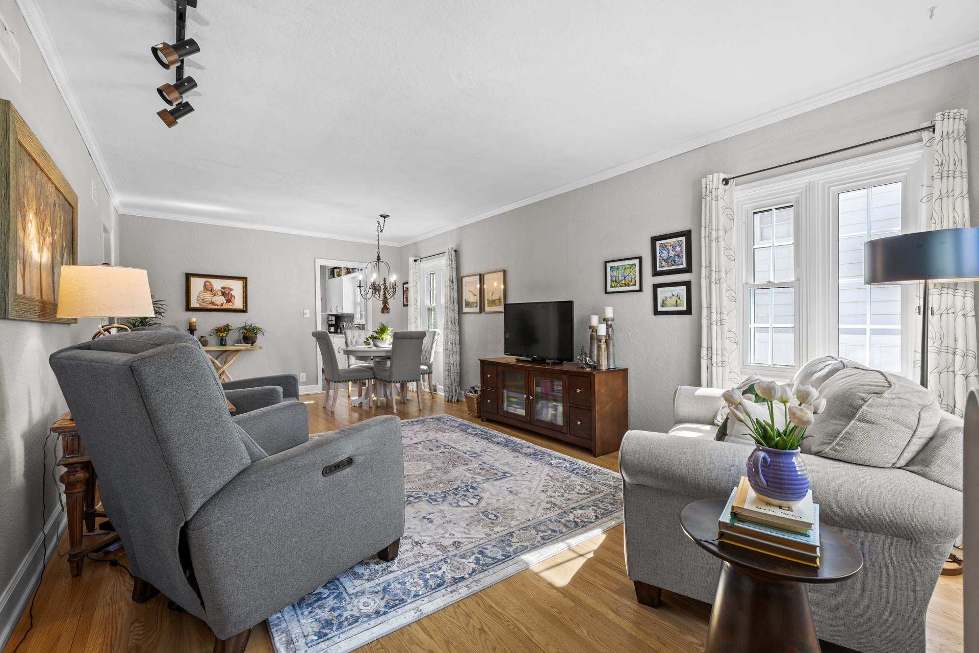 818 1st Ave west, Wiliston, ND 58801