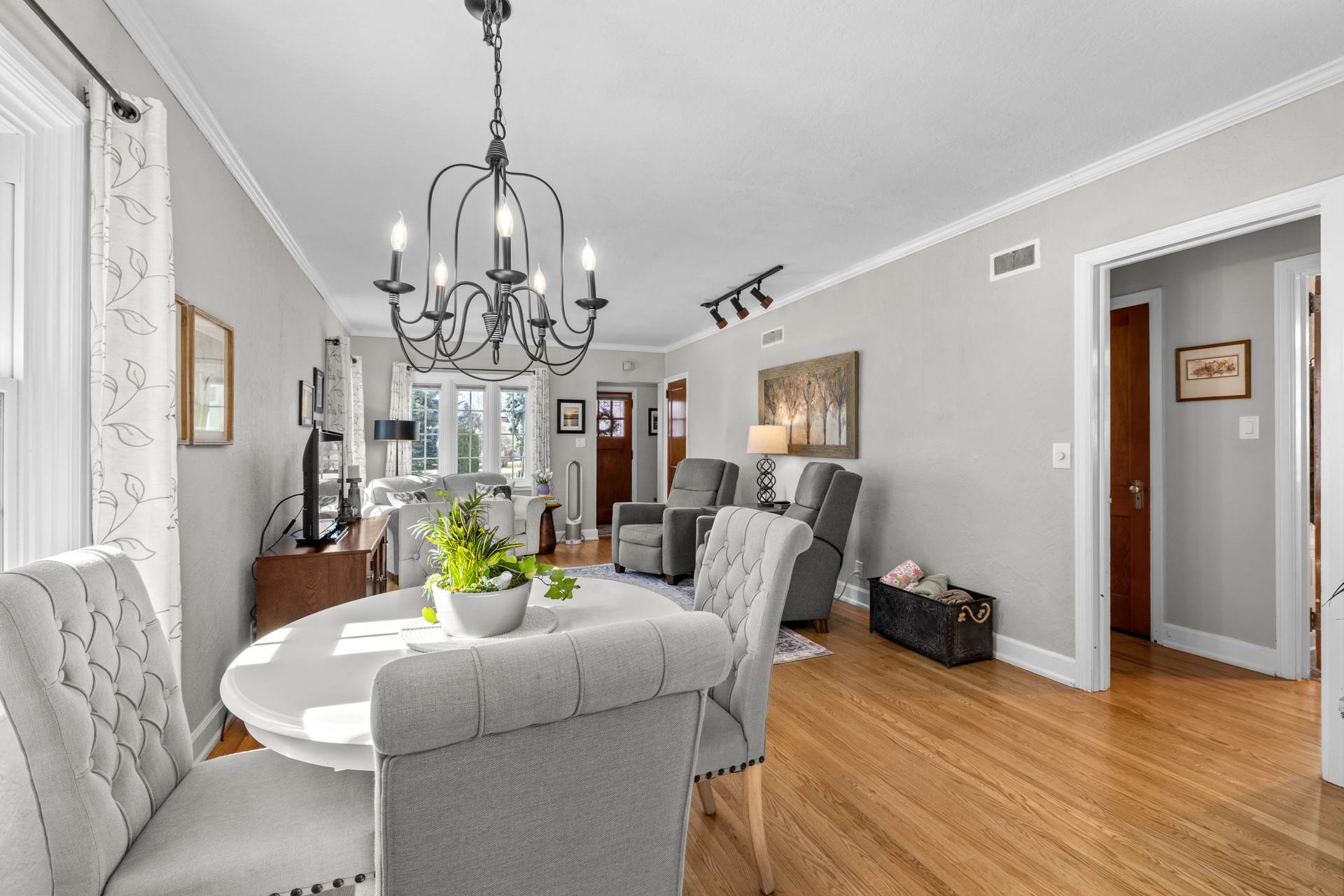 818 1st Ave west, Wiliston, ND 58801