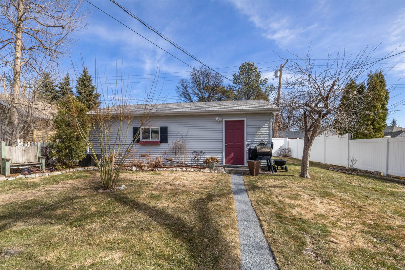 818 1st Ave west, Wiliston, ND 58801