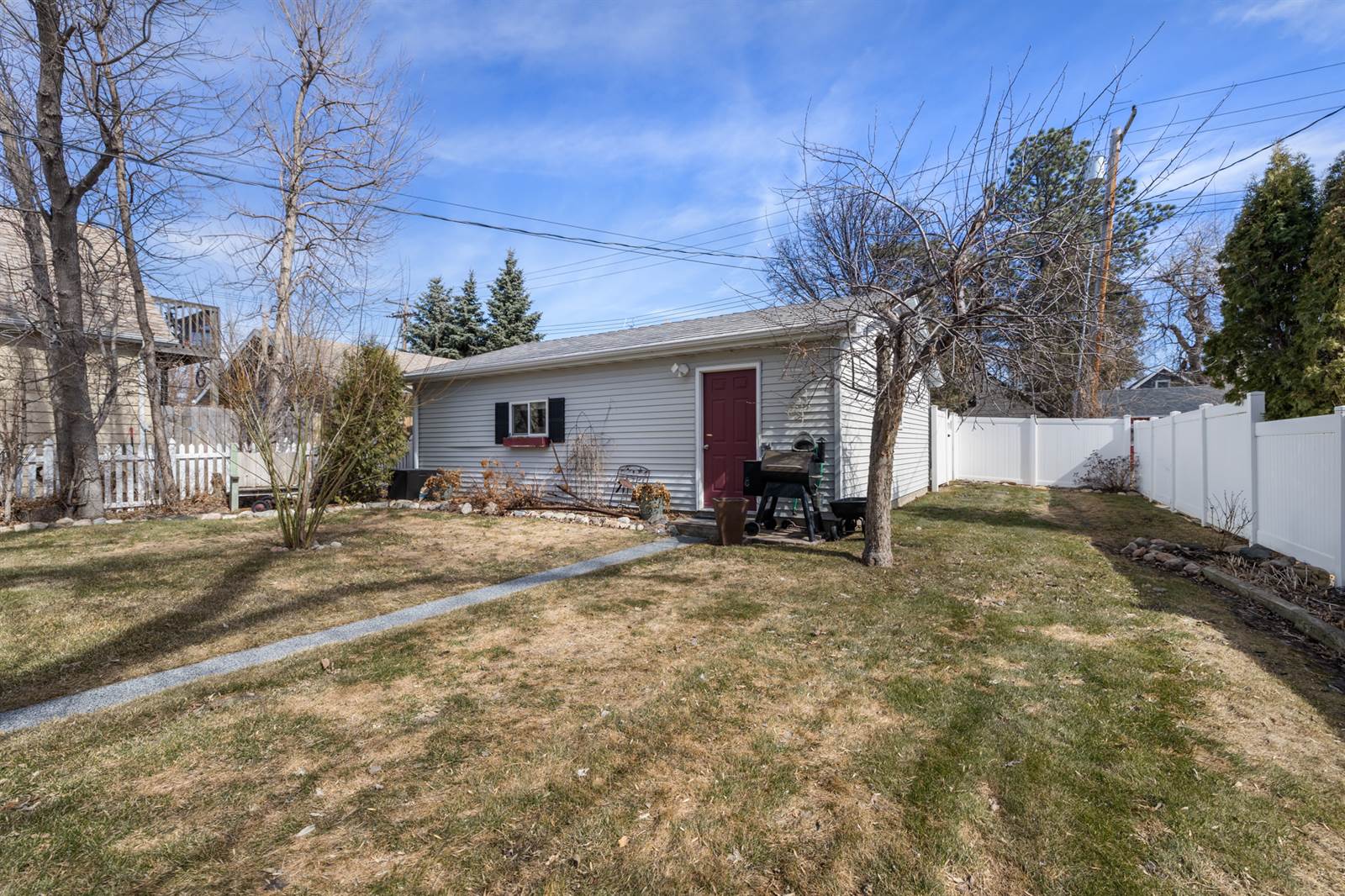 818 1st Ave west, Wiliston, ND 58801