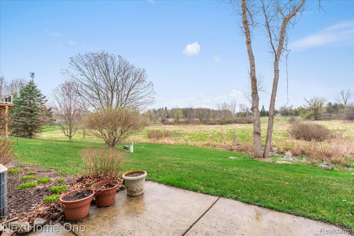 560 Dockside Circle, HollyTownship_Oakland, MI 48442