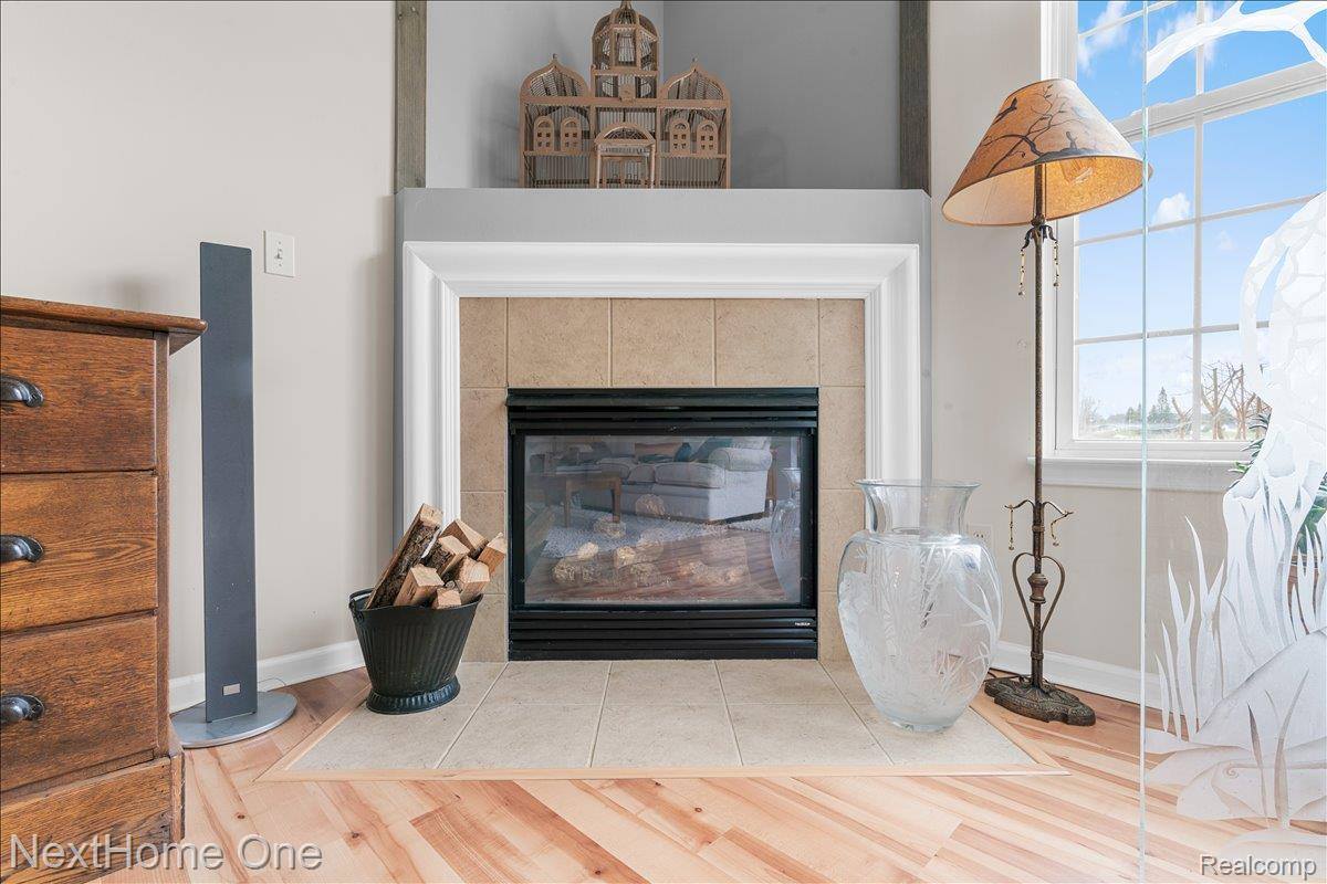 560 Dockside Circle, HollyTownship_Oakland, MI 48442