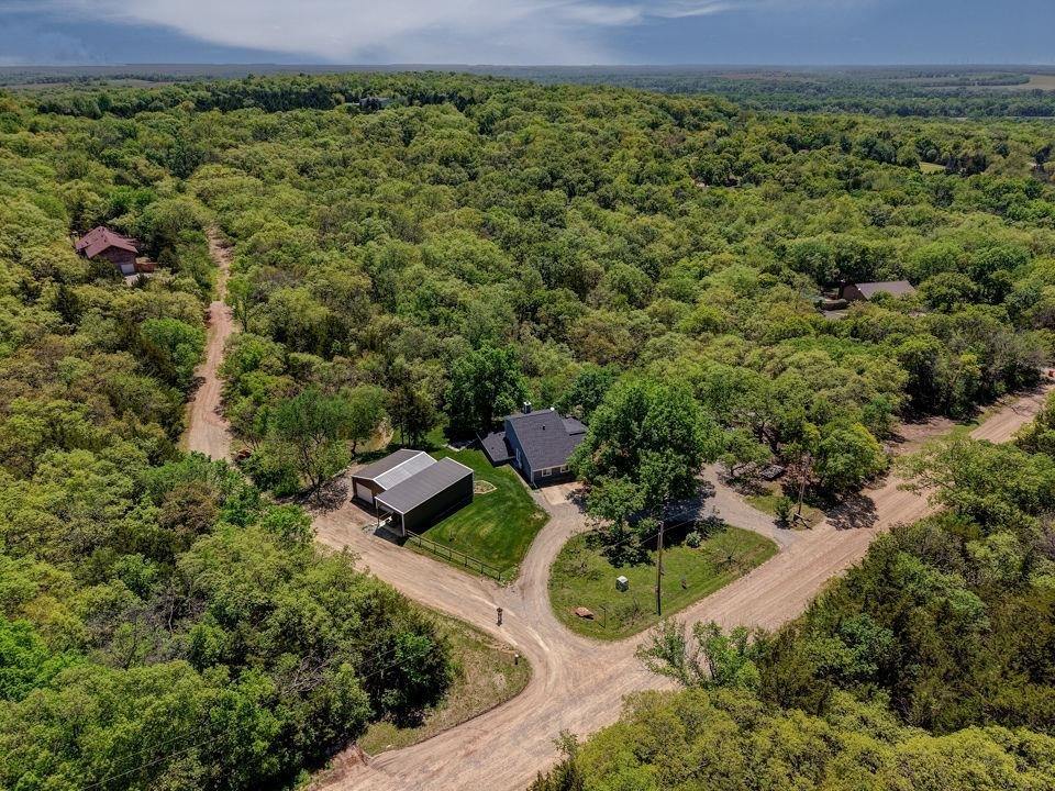 30117 Shady Oak Dr, Arkansas City, KS 67005