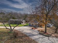 30117 Shady Oak Dr, Arkansas City, KS 67005