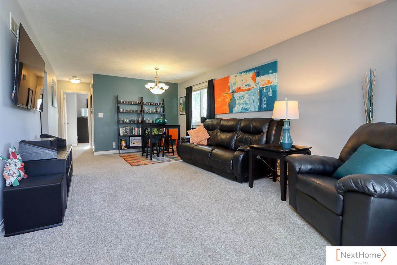 5712 South 41st Street, Lincoln, NE 68516