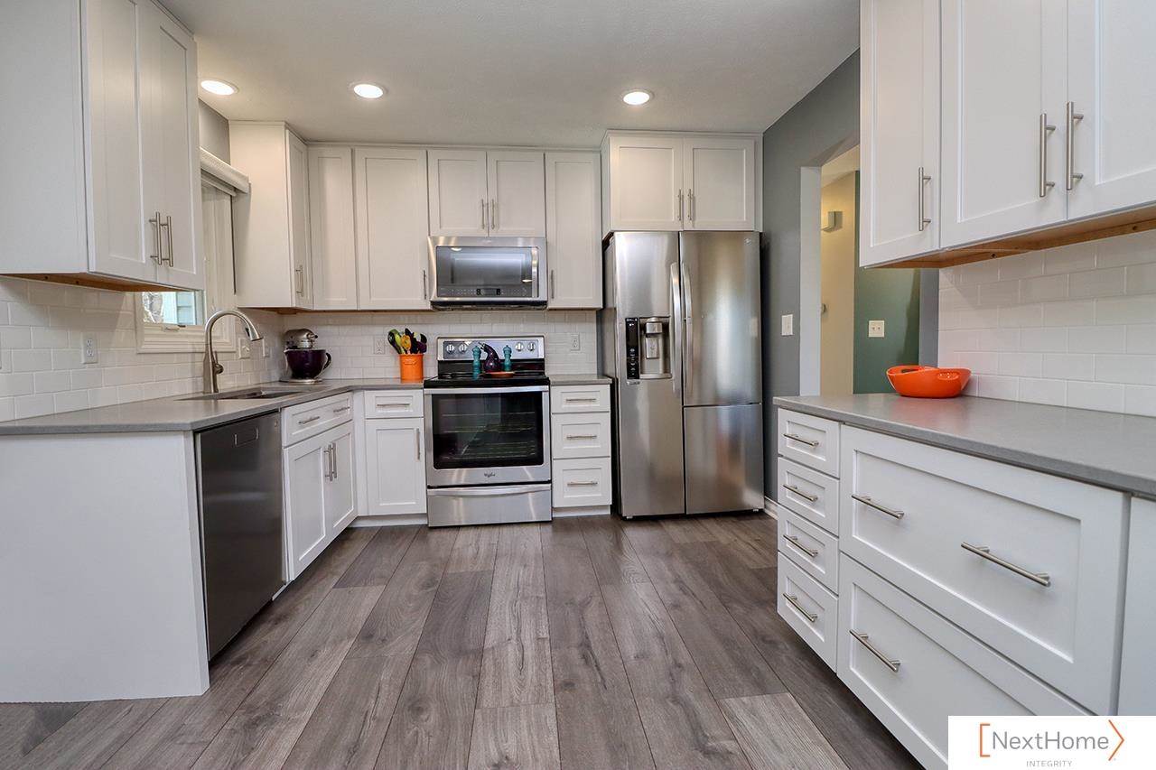 5712 South 41st Street, Lincoln, NE 68516
