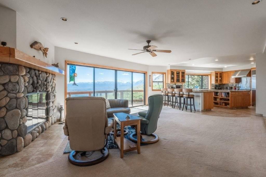 653 Mountain View Dive, Swall Meadows, CA 93514