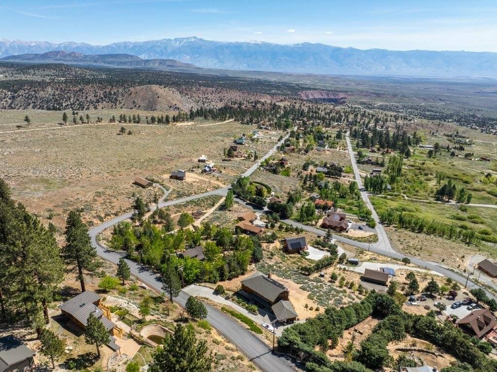 653 Mountain View Dive, Swall Meadows, CA 93514