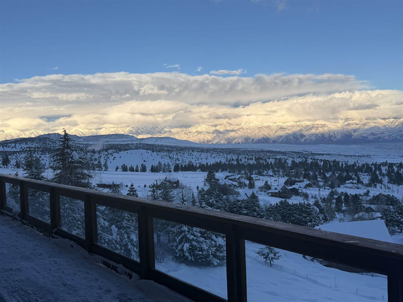 653 Mountain View Dive, Swall Meadows, CA 93514